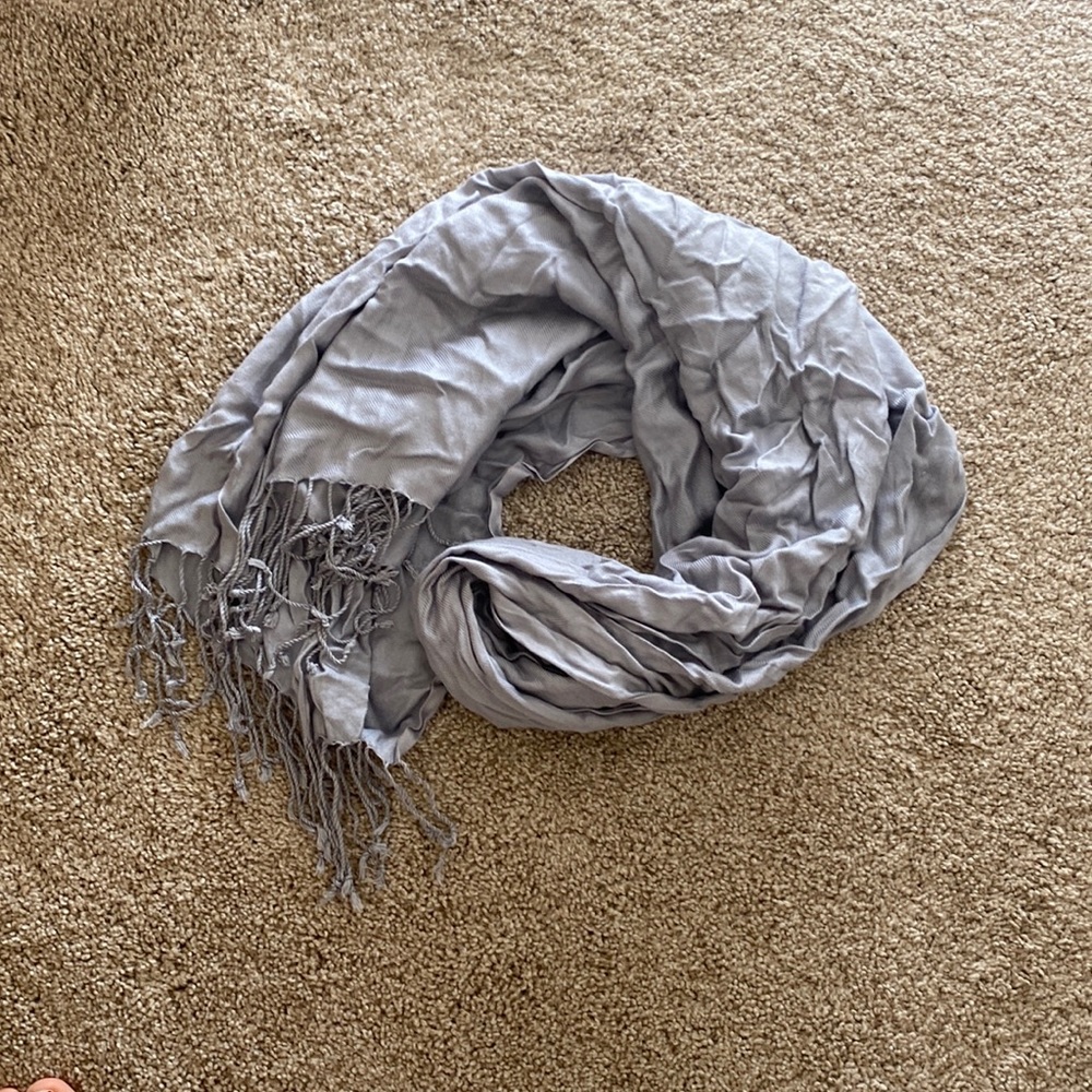 Grey scarf